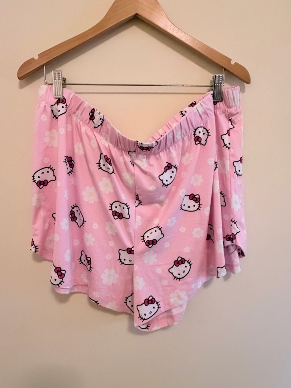 Hello Kitty Pink PJ Set - Picture 4 of 6